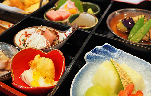 割烹 花鳥月露｜松花堂ランチ